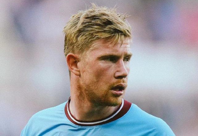 斯洛特亲自叫停！米兰冬窗求购利物浦万金油戈麦斯遇阻（斯洛特出面叫停，米兰冬窗引进利物浦多面手戈麦斯受阻）